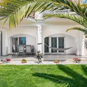3 & 4 Bedrooms Simona Poreč